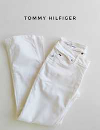 Białe jeansy Tommy Hilfiger