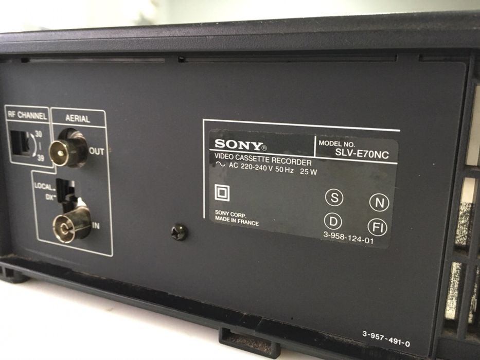 Video Gravador VHS Sony com comando