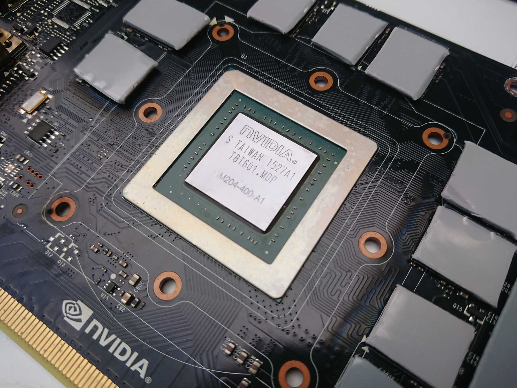 Nvidia GeForce GTX 980 4Gb / GDDR5 / 256 bit Founders Edition
