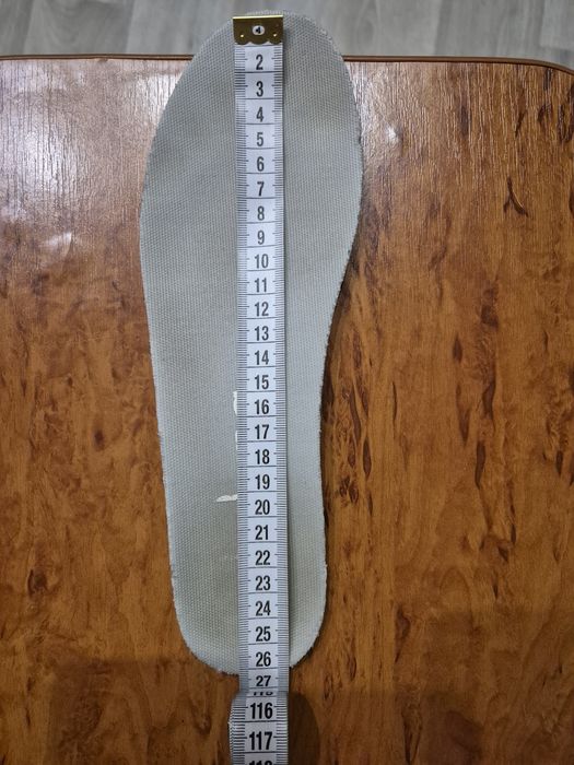 Кросівки чоловічі