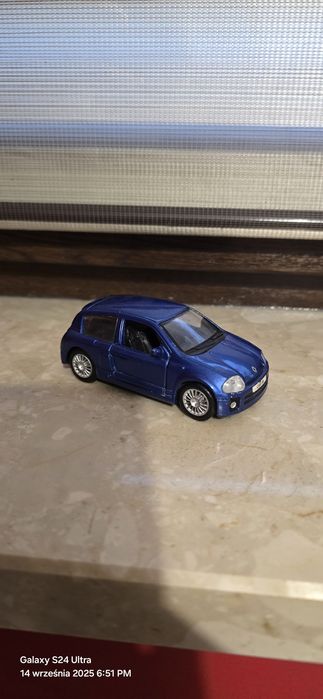 Welly Renault Clio V6 Maisto
