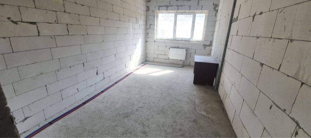 Продам квартиру в ЖК Кристалл метро Левада