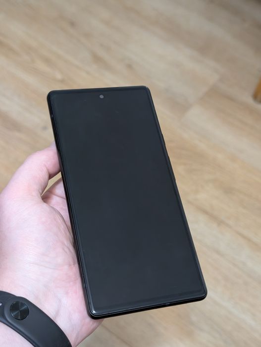Продам Google pixel 6 Stormy Black 8/128 GB.Neverlock.
