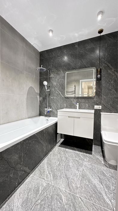 Ремонт. Меблі..З вилядом на річку Південний Буг.