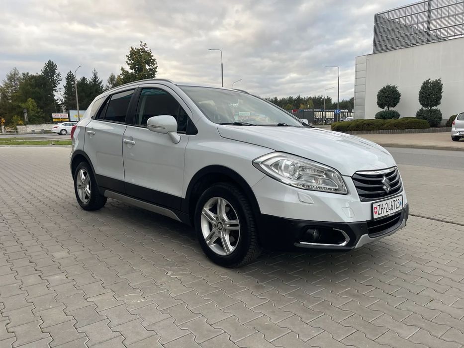 Suzuki SX4 S-Cross 1.6 benzyna 4x4  Panorama dach* xenon, LED,  skóra* Szwajcar