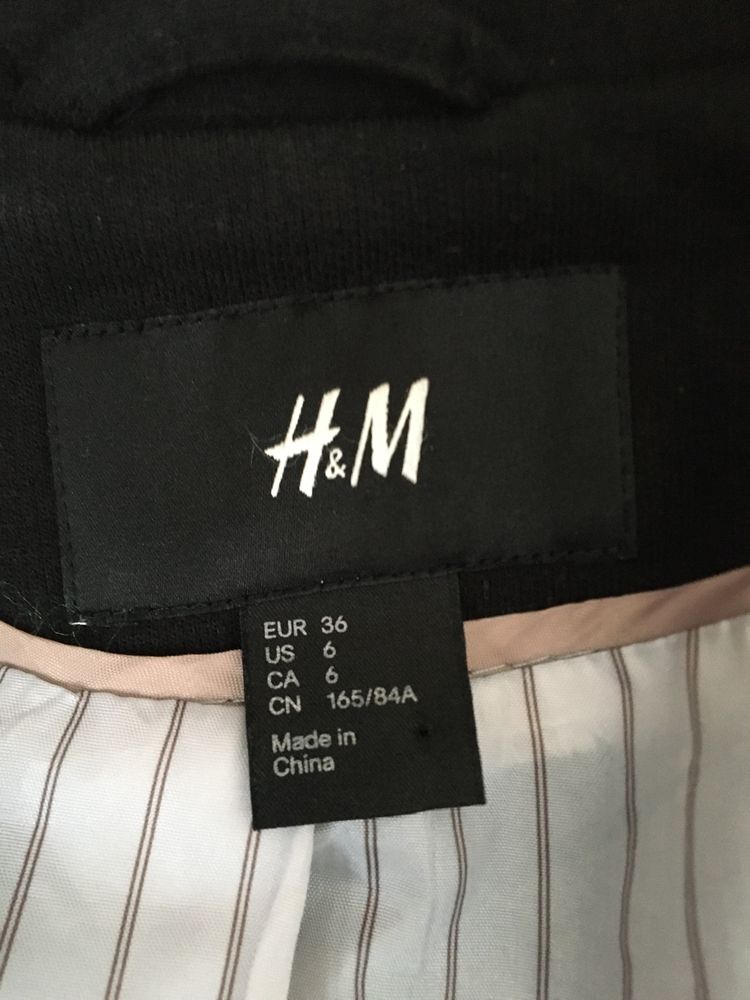 Піджак фірми H&M