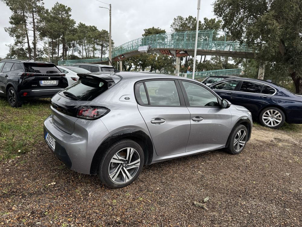 Peugeot e-208 100% elétrico Allure  Pack 136 cv