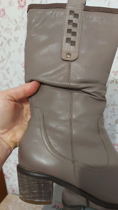 Сапоги женские, натуральная кожа кожа 40-41  размер