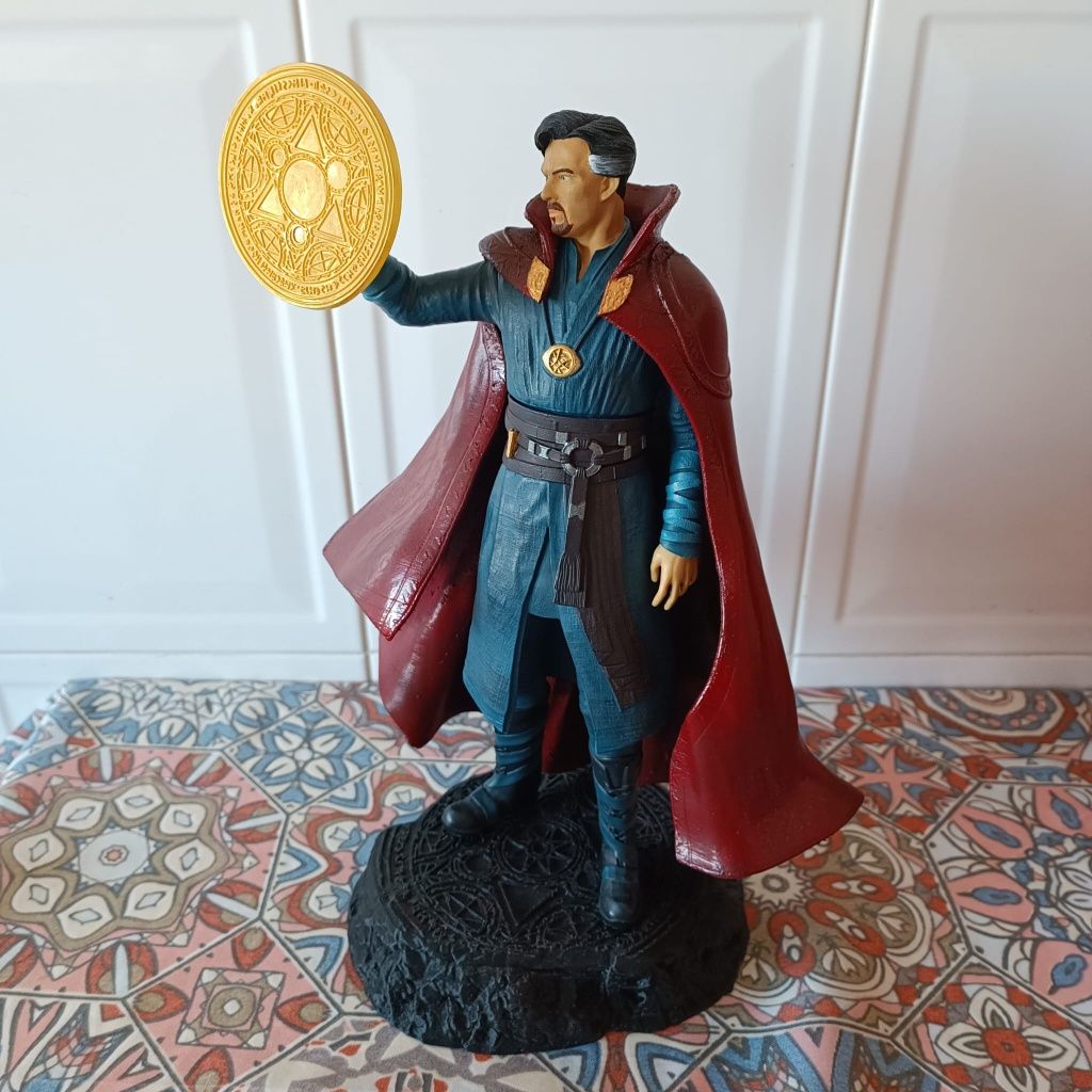 Escultura Dr. Strange