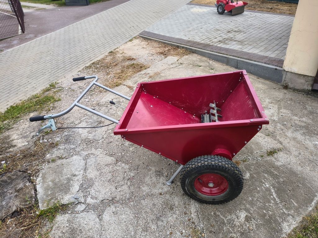 Sprzedam posypywarkę Dakr