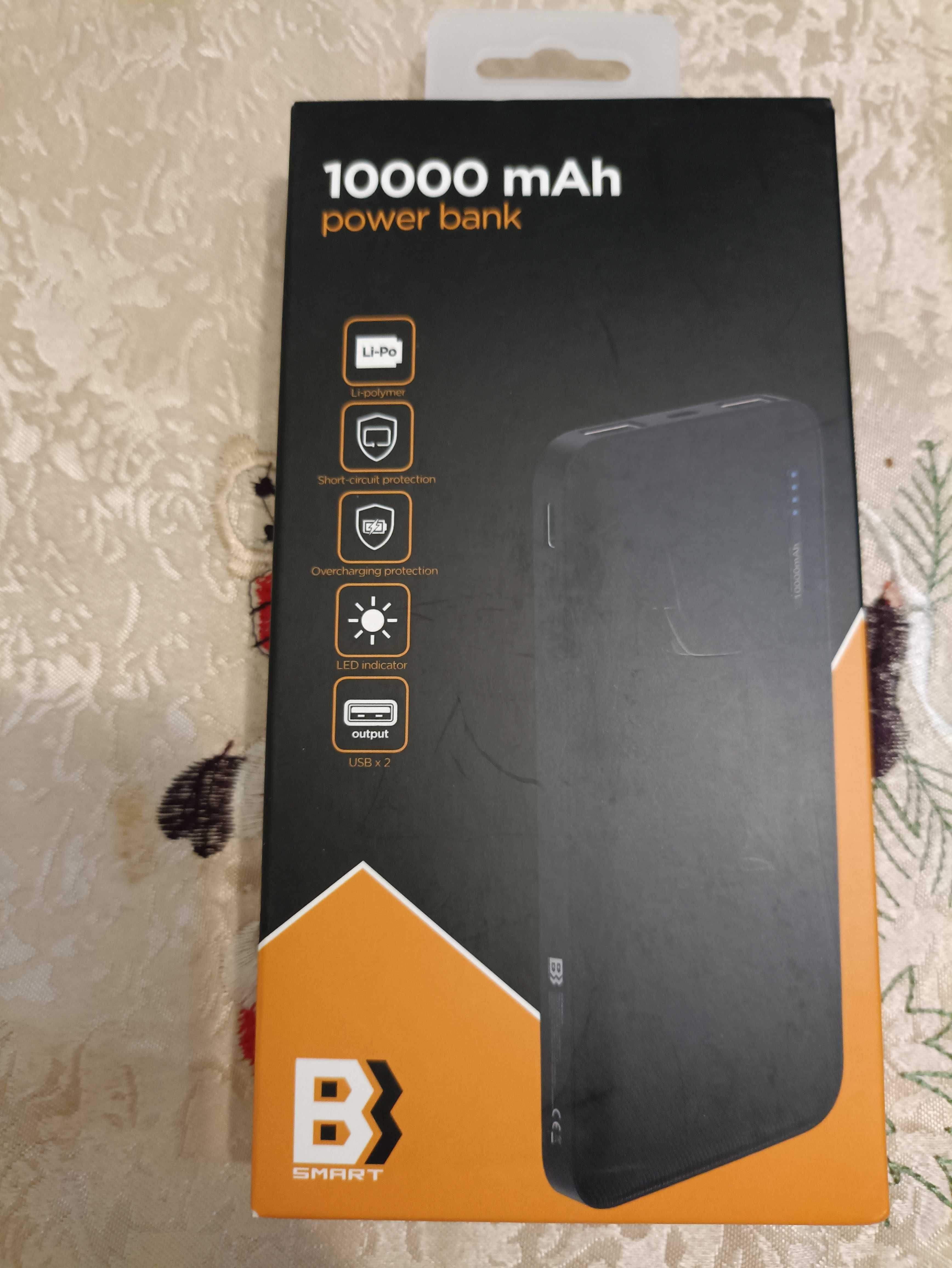 Power bank (зарядное устройство),на 10 000mAh.