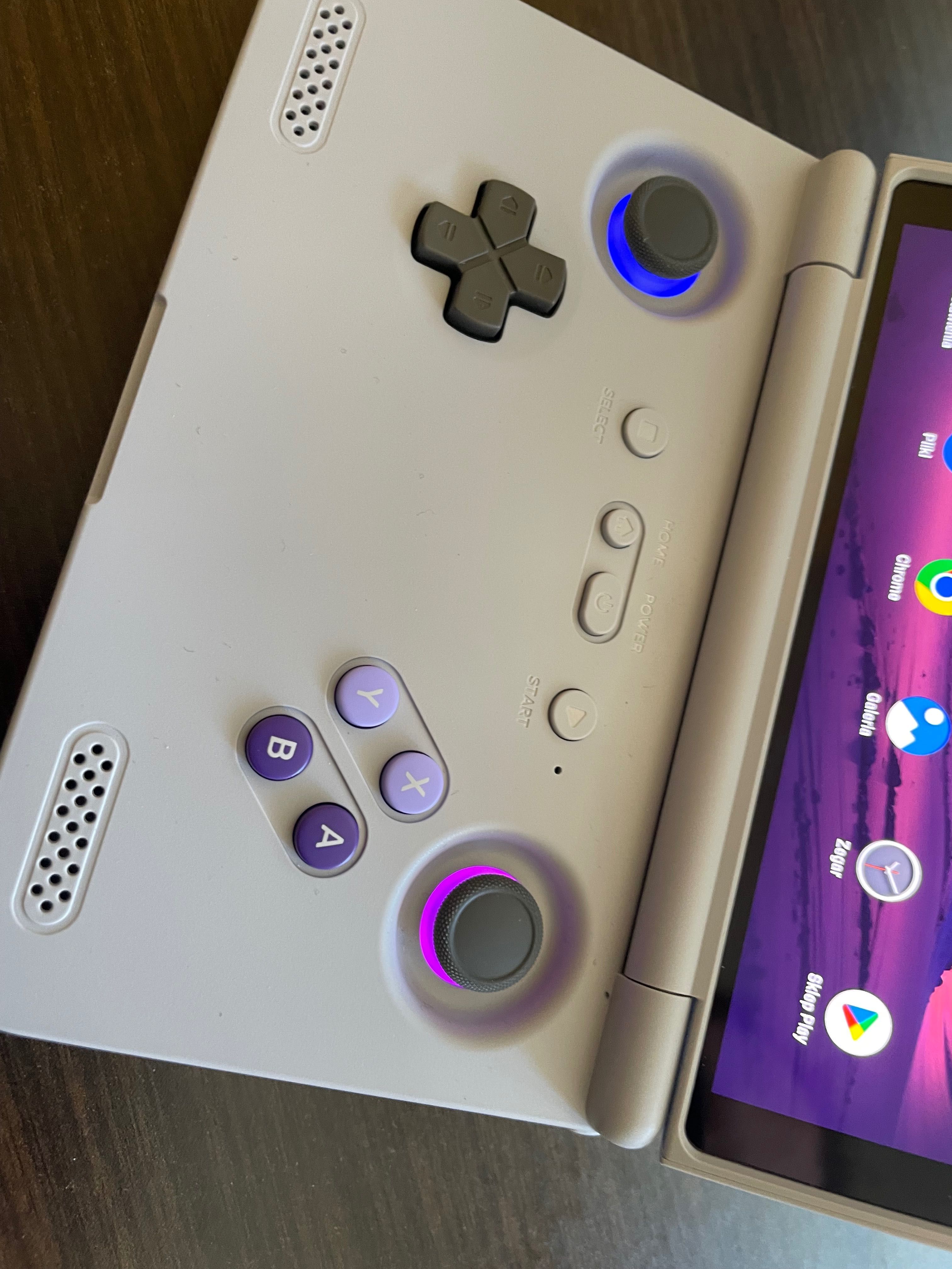 Konsola Retroid Pocket Flip 2 nowa Android + etui grip