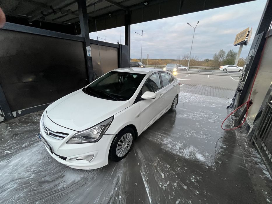 hyundai accent 2016