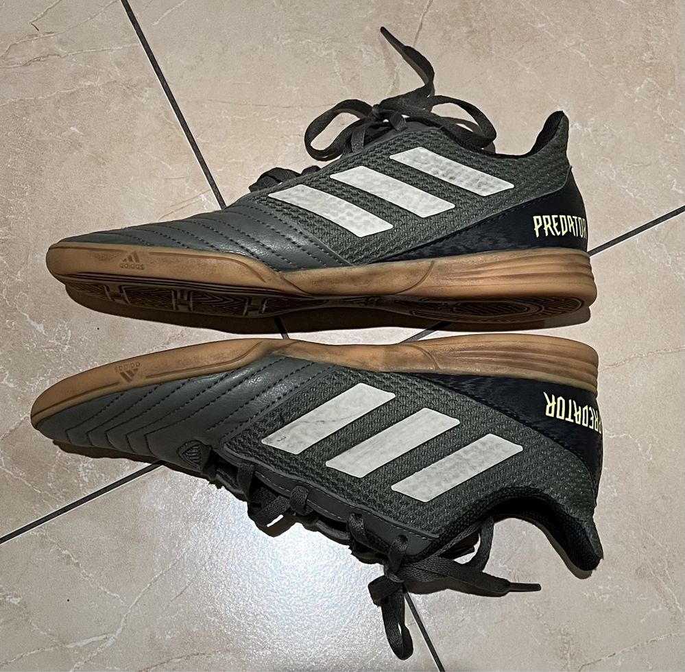 Футзалки adidas sala 19.4