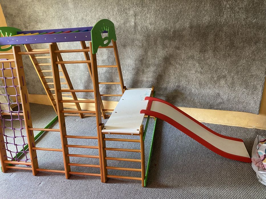 Иговая поощадка спортивный комплекс ігровий майданчик логіка спорту