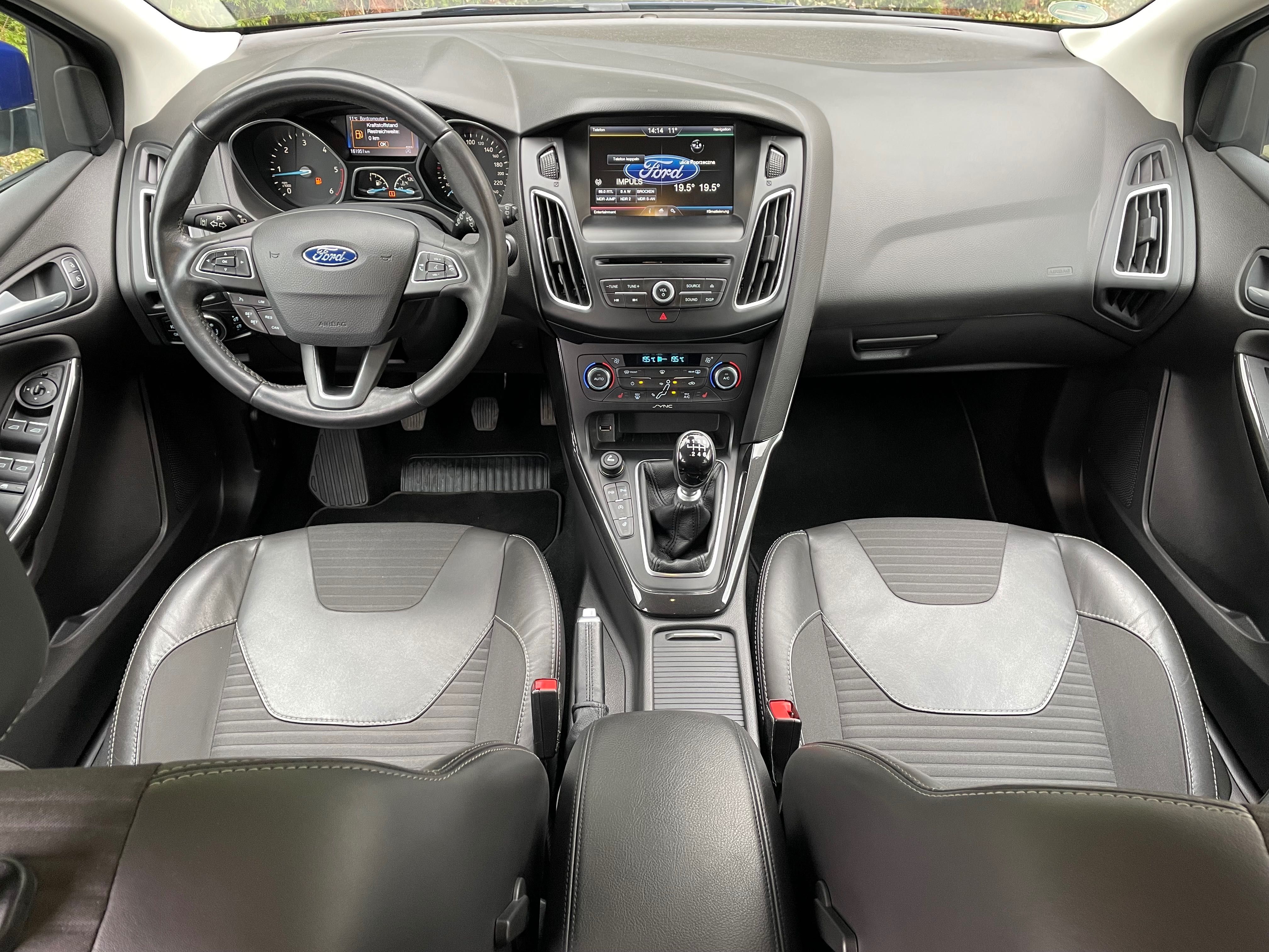 Sprzedam Ford Focus Kombi Titanium z 2015r po lifcie 1.5 tdci 120KM