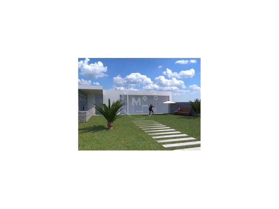 Apartamento T0 com Arrumos em condomínio com Piscina e Jardim em Cu...