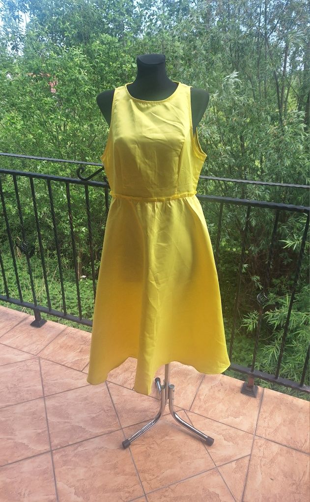 Żółta sukienka midi maxi marka Chicme rozmiar XL 42