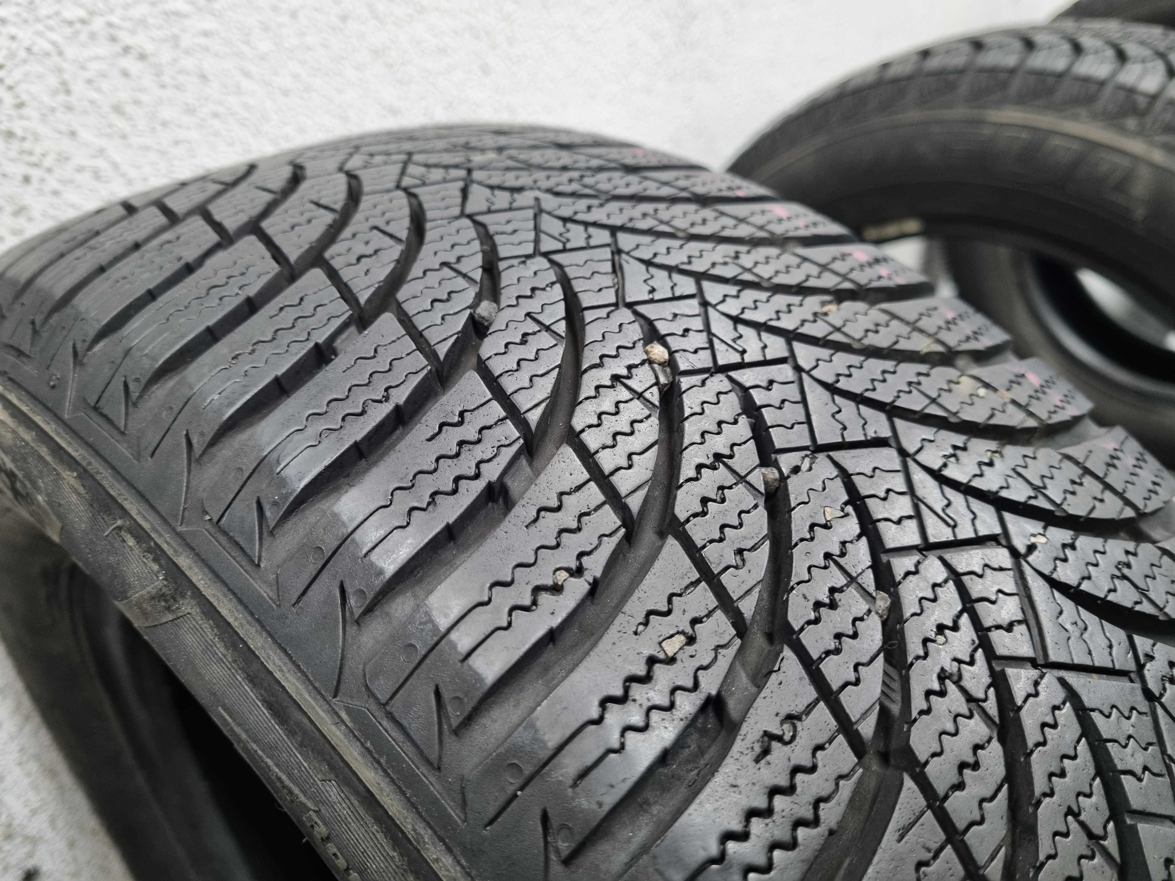 215/60/16 99H Nexen Winguard Snow G WH2 Dot.3723R