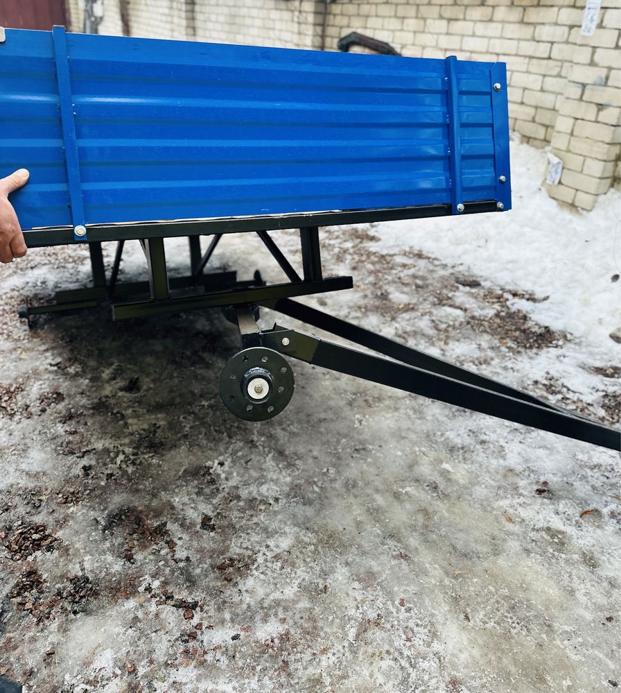 Причеп на  трактор на мінітрактор