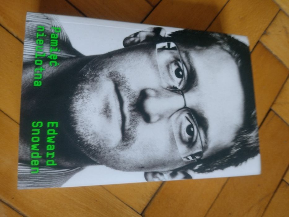 NOWA Edward snowden pamięć nieulotna książka