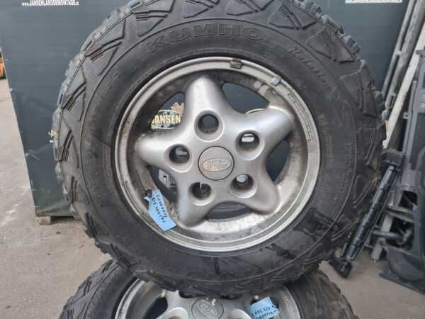 Land Rover Jantes e pneus 225x75xR16 - 25% Desconto