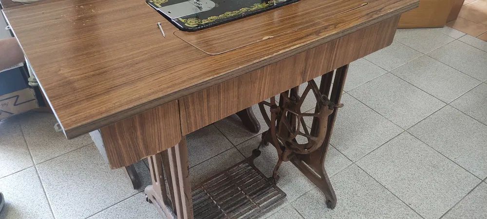 Máquina de costura.