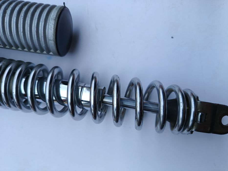 Амортизатор с подкачкой  290мм.