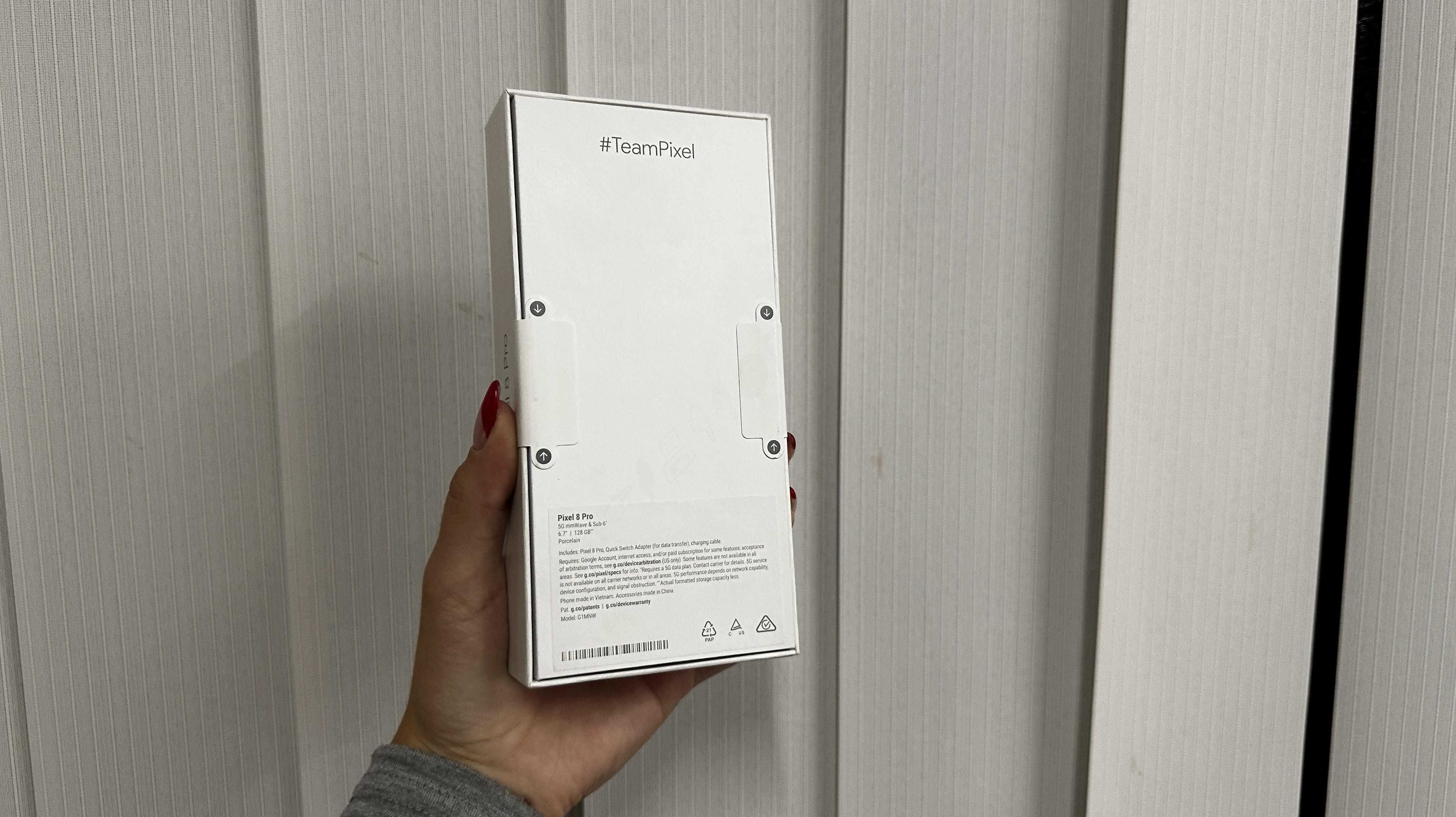 Магазин NEW Google Pixel 8 Pro 128GB Porcelain/Obsidian/Bay Trade In