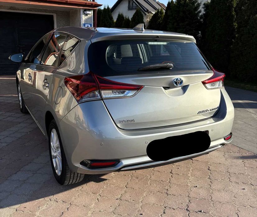 Toyota Auris 1.8 VVTi - Hybryda