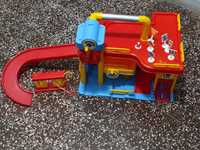 Zabawka dla chłopca - garaż samochodowy