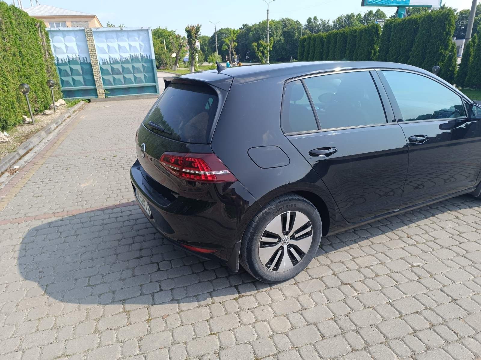 Продам є-гольф 7 2016 р.в.
