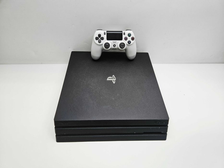 SONY PlayStation 4 Pro 1TB + Pad DualShock 4 – Zestaw Komis Black Jack