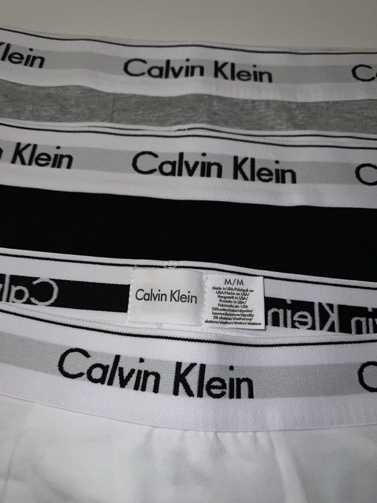 Труси Calvin Klein