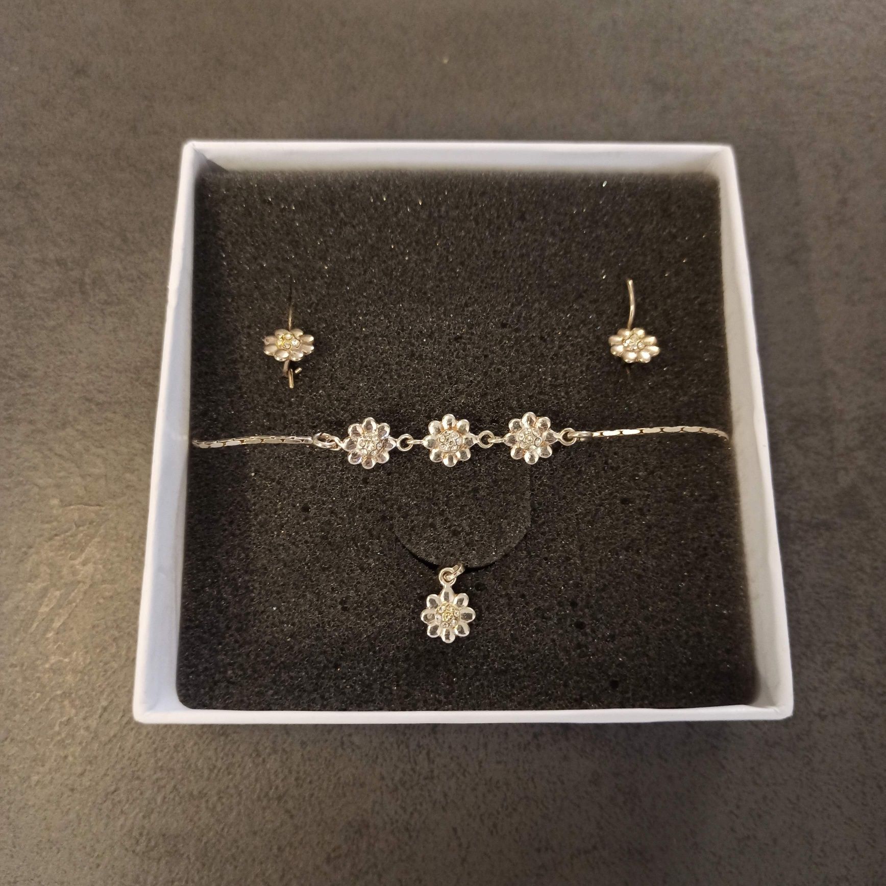 Komplet biżuteria srebrnej dla dziewczynki komunia urodziny