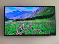 Samsung 40" 4K Smart TV (UE40MU6103UXUA)