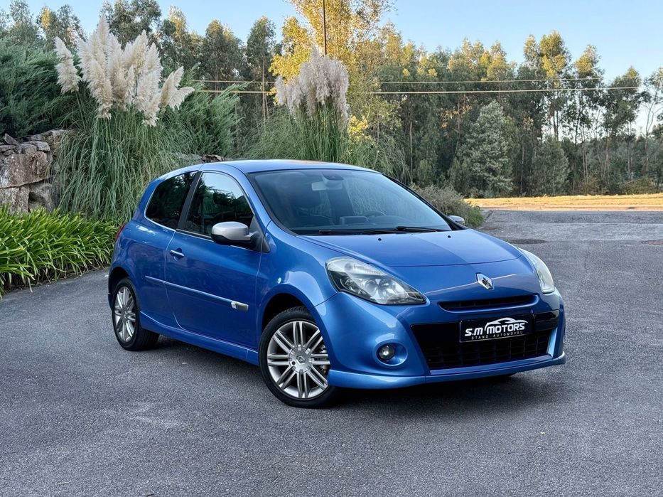 Renault Clio 1.6 16V 130 GT