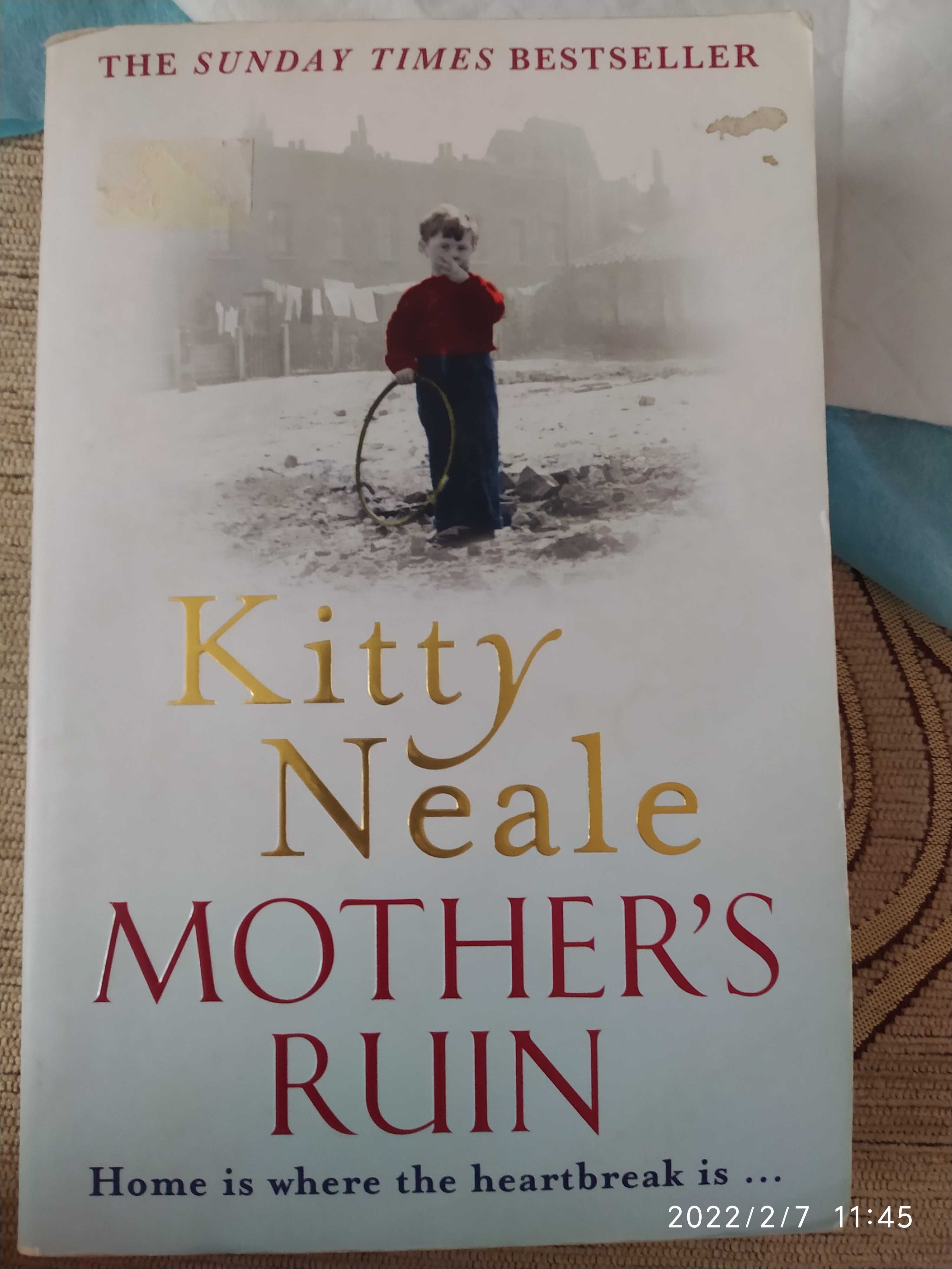 Książka po angielsku Mother's Ruin autor Kitty Neale