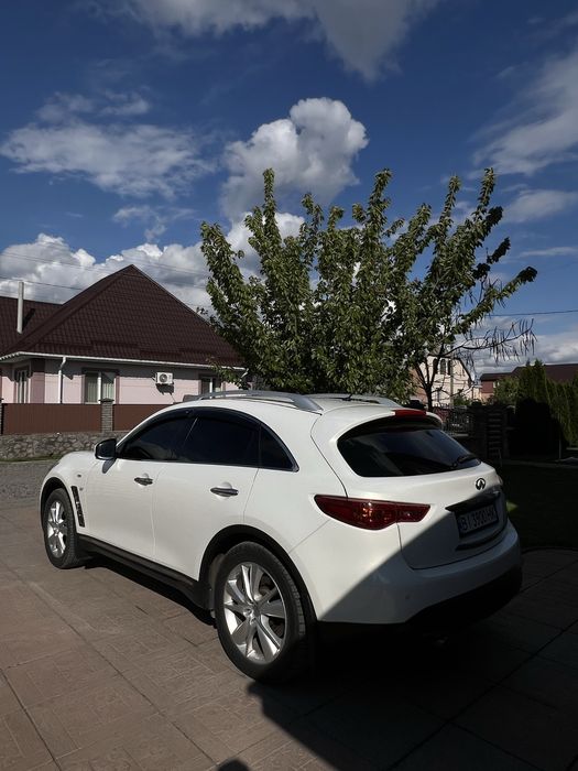 Продам infiniti QX70 офіційна