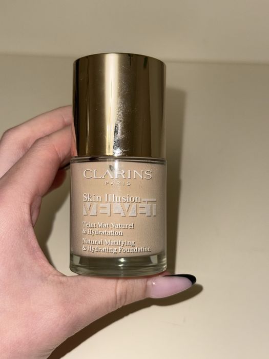 CLARINS Skin Illusion Velvet