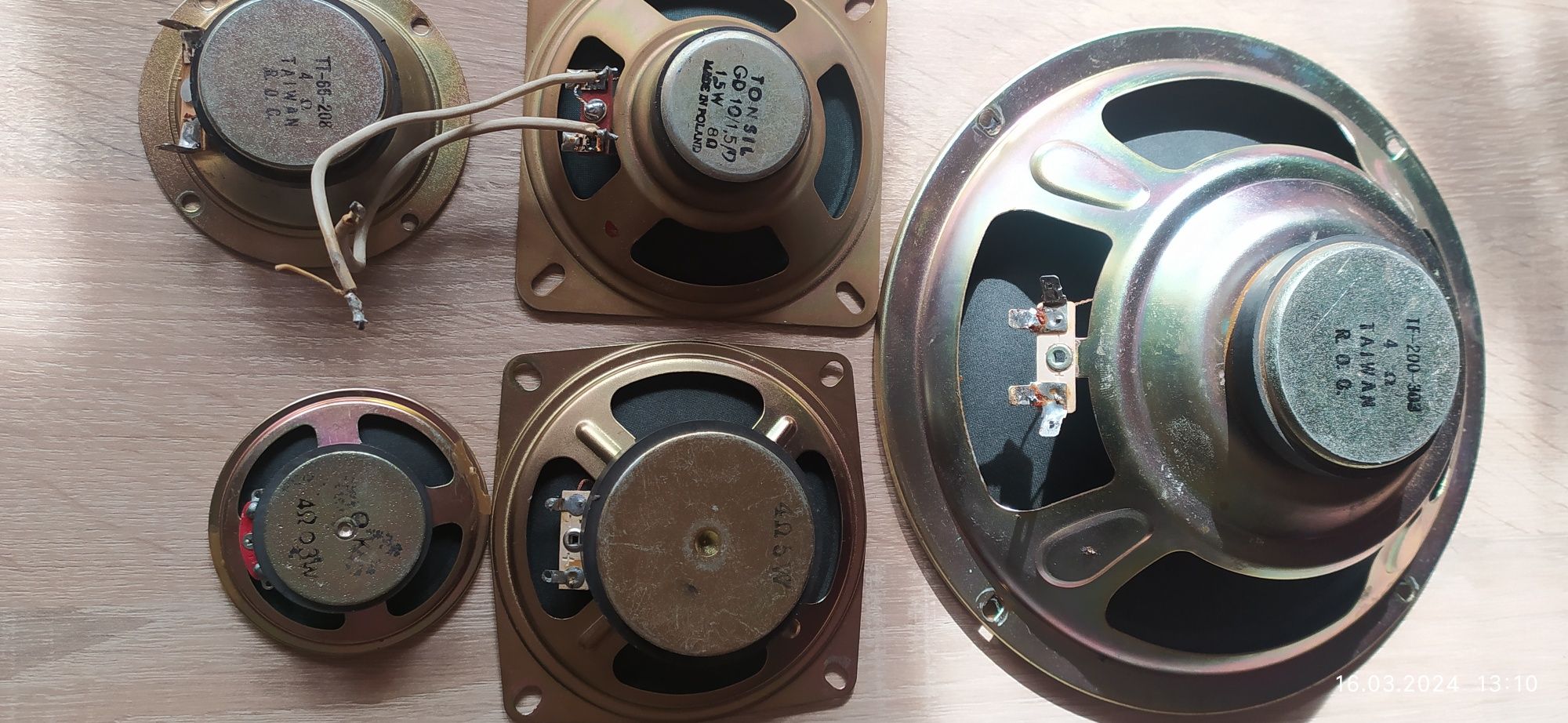 9 Głośnikóe  audio