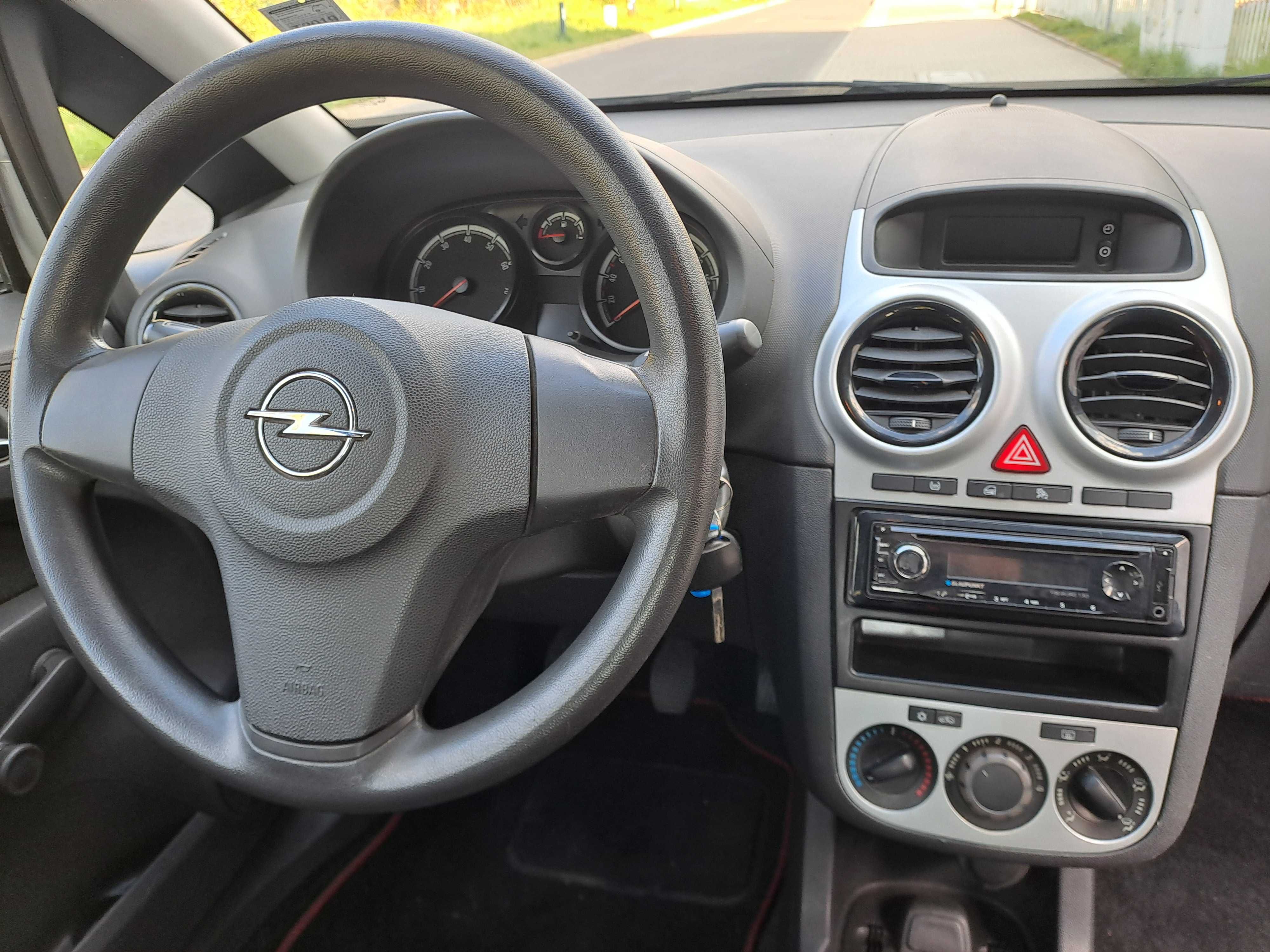 Opel corsa 1.2 stan auta bardzo dobry