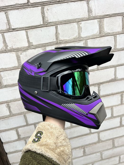 Продам новые эндуро шлема, кроссовый шлем, мотошлем, вело шлем, мото