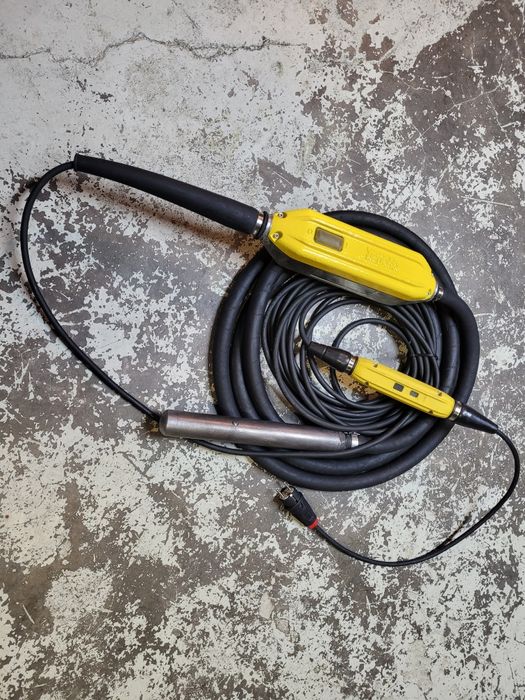 Wibrator  Wacker fi 45mm na 230V, wąż 5m