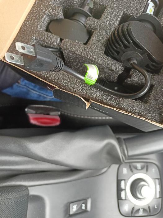 Продам лед лампи