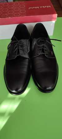 Мужские чёрные туфли 43 размера