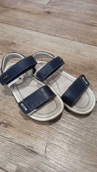 Босоніжки сандалі дитячі на хлопчика 28 розмір на липучках