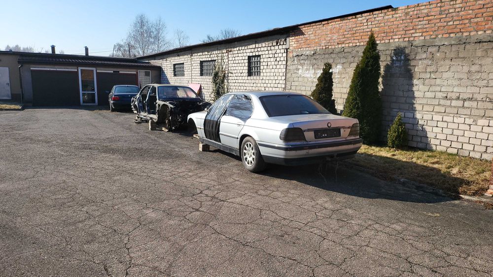 BMW 750 730 E38na części