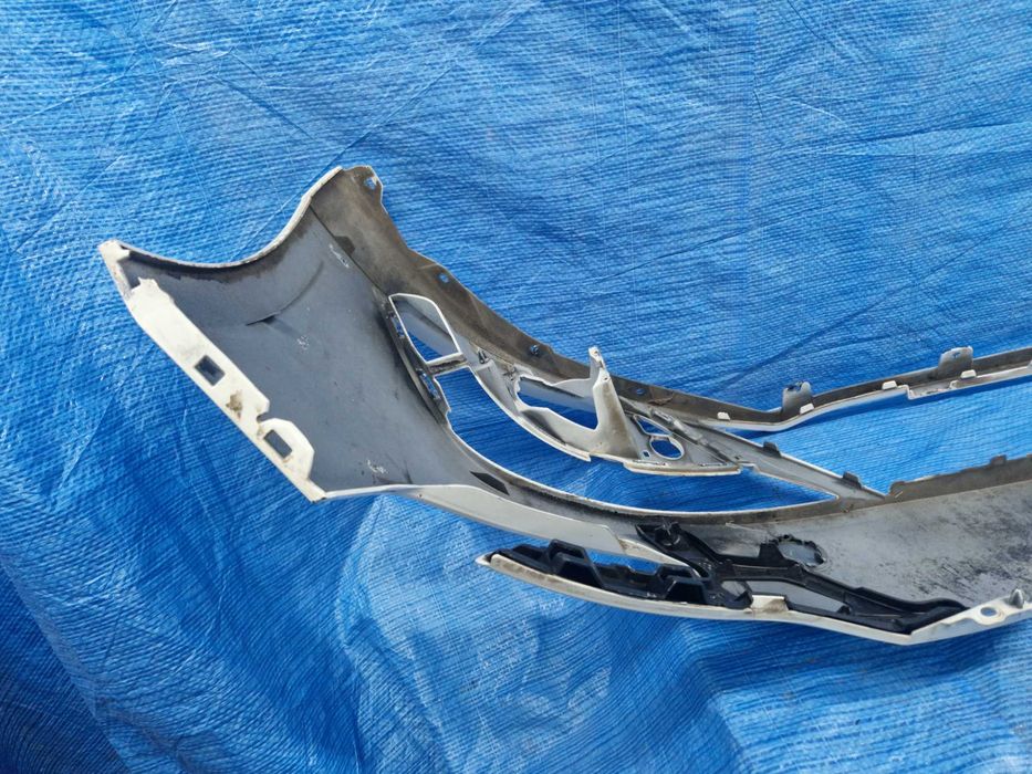 Renault Megane IV zderzak przód Oryginał