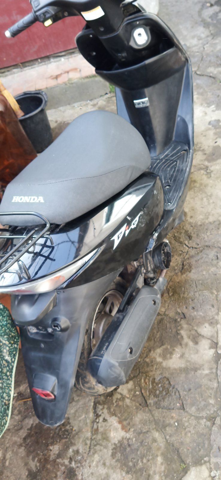 Мопед  Honda Dio Af-68

Honda Dio AF-68 досі у ваш